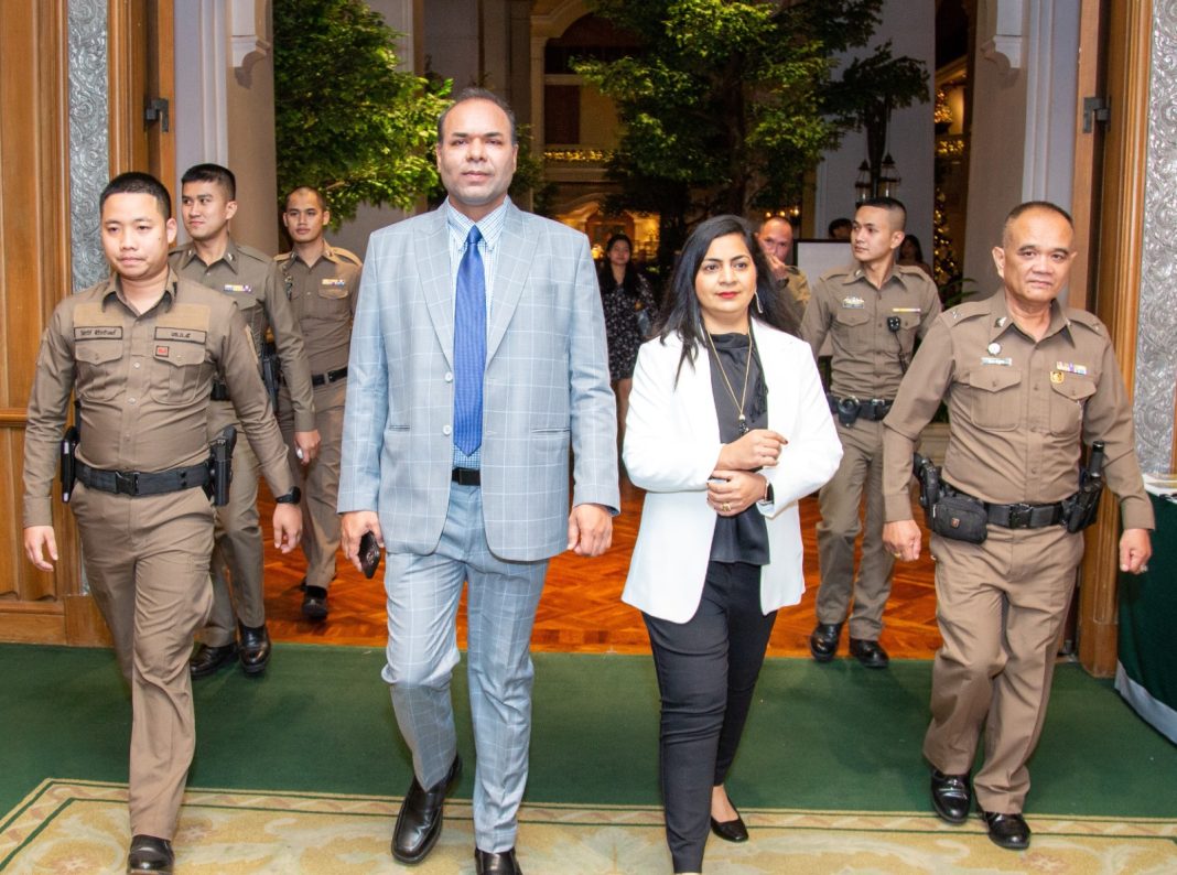 5cbbc8ee-6881-4264-864e-0f98851a6a6a