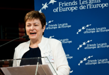 Educational System Adaptation Critical as AI Reshapes Skill Demands